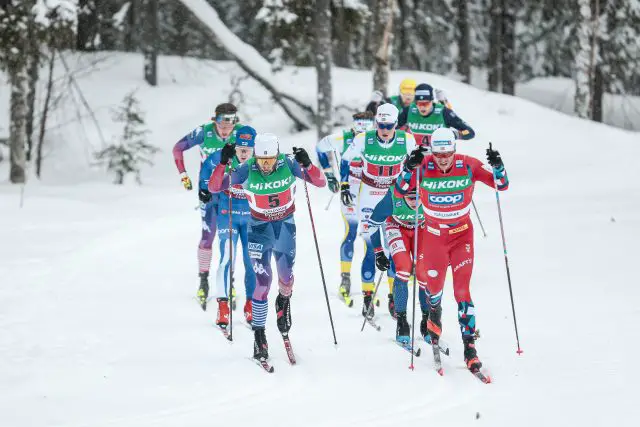 La Norvège domine le relais 4 x 7,5 km, les Etats-Unis terminent à la meilleure cinquième place de leur histoire - FasterSkier.com 26 La Norvège domine le relais 4 x 7,5 km, les Etats-Unis terminent à la meilleure cinquième place de leur histoire - FasterSkier.com - 25
