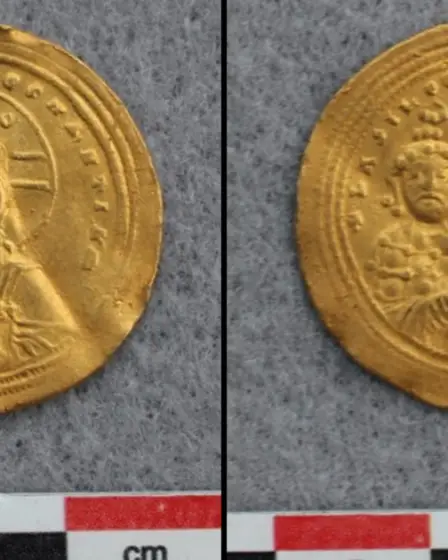 Un détecteur de métaux trouve une pièce d'or ancienne "très rare" en Norvège, à plus de 1 600 km de son origine. - 7