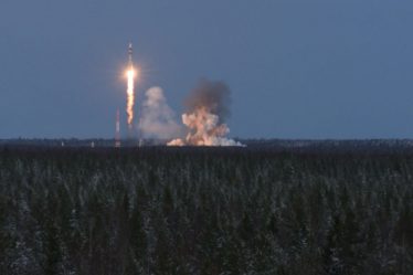 La Russie a lancé une fusée militaire. Elle a été aperçue au-dessus du nord de la Norvège - 18