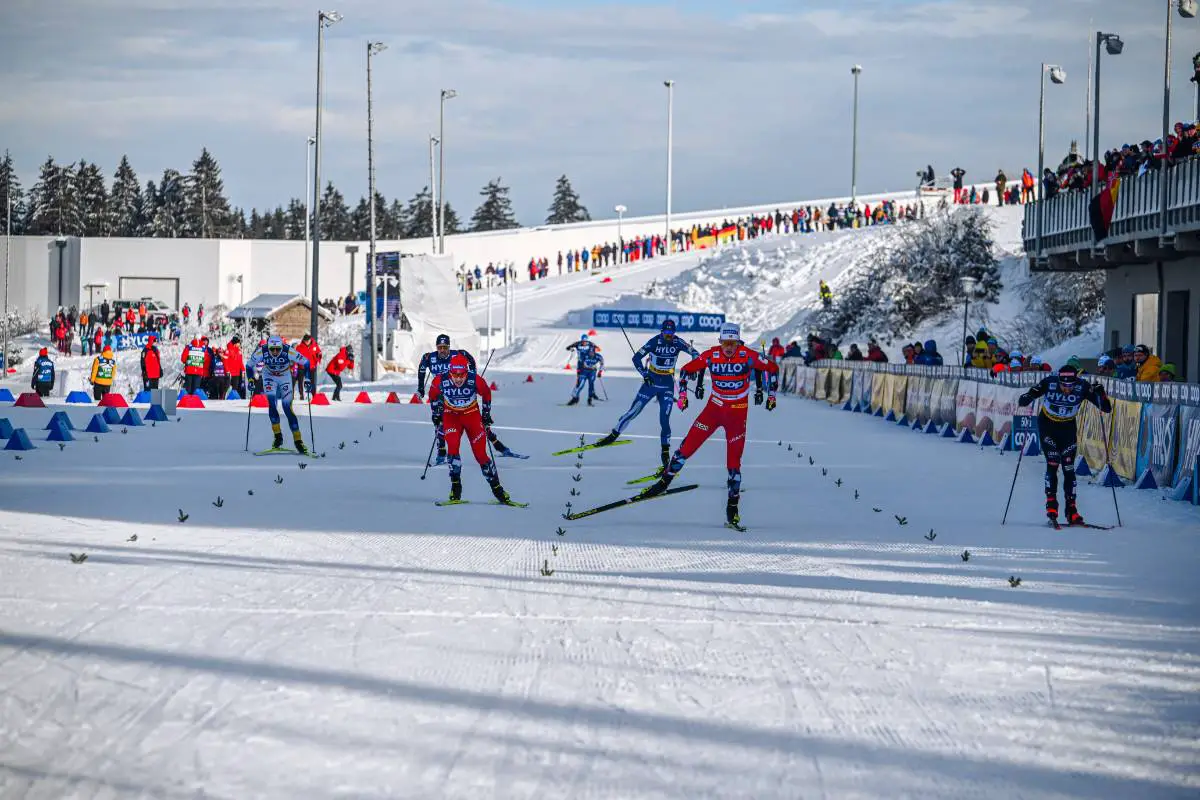 La Norvège domine un relais très disputé - FasterSkier.com 32 La Norvège domine un relais très disputé - FasterSkier.com - 31