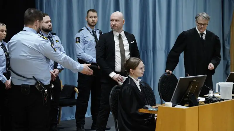 Anders Behring Breivik : Le tueur en série de l'attentat terroriste d'extrême droite de 2011 poursuit la Norvège pour mettre fin à l'isolement carcéral 4 Anders Behring Breivik : Le tueur en série de l'attentat terroriste d'extrême droite de 2011 poursuit la Norvège pour mettre fin à l'isolement carcéral - 3