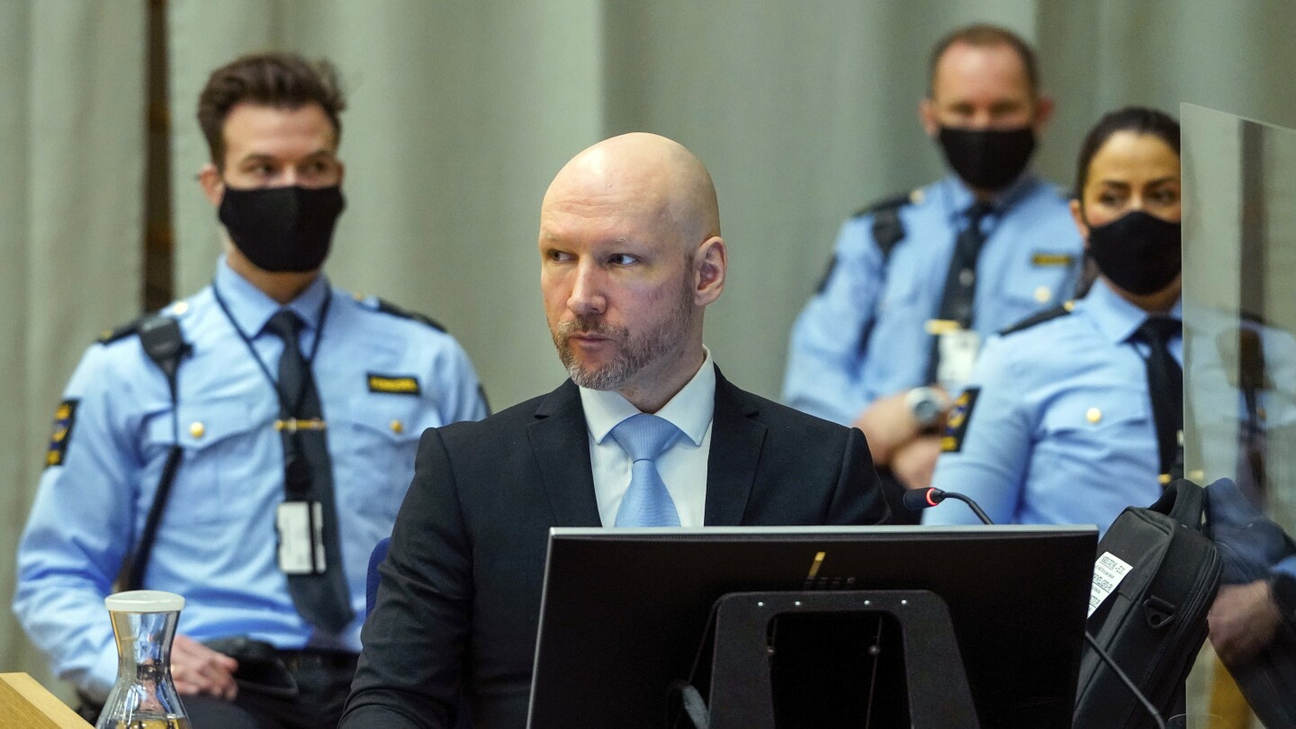 Le tueur de masse norvégien tente une nouvelle fois de poursuivre l'État pour violation présumée des droits de l'homme 4 Le tueur de masse norvégien tente une nouvelle fois de poursuivre l'État pour violation présumée des droits de l'homme - 3