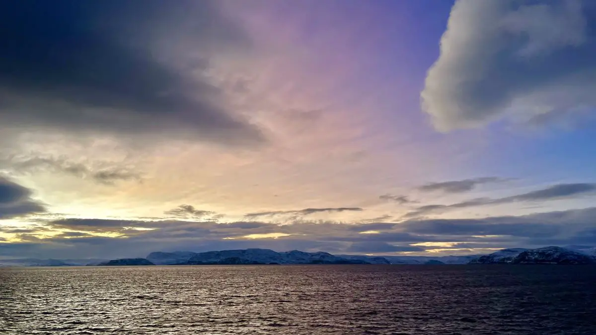 Au revoir le soleil : L'expérience de la nuit polaire sur le littoral norvégien accidenté 28 Au revoir le soleil : L'expérience de la nuit polaire sur le littoral norvégien accidenté - 27