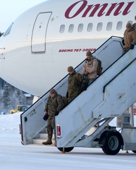 DVIDS - Actualités - Les États-Unis envoient la II MEF : Le commandement à trois étoiles atterrit en Norvège pour l'exercice Nordic Response 24 - 1