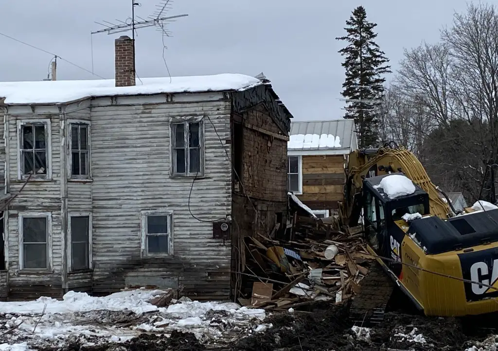Démolition d'une ferme du XIXe siècle pour faire place à une coopérative d'habitation norvégienne 34 Démolition d'une ferme du XIXe siècle pour faire place à une coopérative d'habitation norvégienne - 33