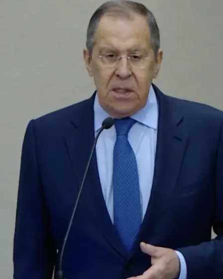 M. Lavrov reste ferme sur les accords relatifs aux frontières maritimes conclus avec la Norvège et les États-Unis 14 M. Lavrov reste ferme sur les accords relatifs aux frontières maritimes conclus avec la Norvège et les États-Unis - 13