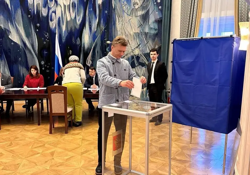 Les Russes du nord de la Norvège ont voté pour Poutine 24 Les Russes du nord de la Norvège ont voté pour Poutine - 23