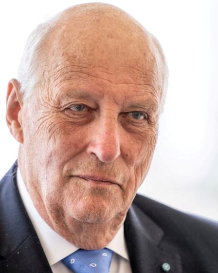 Le roi Harald de Norvège sort de l'hôpital après avoir reçu un stimulateur cardiaque 15 Le roi Harald de Norvège sort de l'hôpital après avoir reçu un stimulateur cardiaque - 14