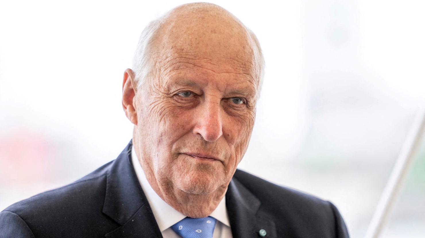 Le roi Harald de Norvège sort de l'hôpital après avoir reçu un stimulateur cardiaque 4 Le roi Harald de Norvège sort de l'hôpital après avoir reçu un stimulateur cardiaque - 3