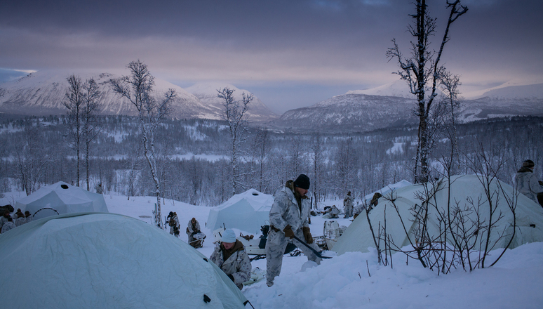 Actualités : Il n'y a pas de business comme le business de la neige - Les Marines américains renforcent leurs compétences dans l'Arctique norvégien , 12-Mar.-2024 4 Actualités : Il n'y a pas de business comme le business de la neige - Les Marines américains renforcent leurs compétences dans l'Arctique norvégien , 12-Mar.-2024 - 3