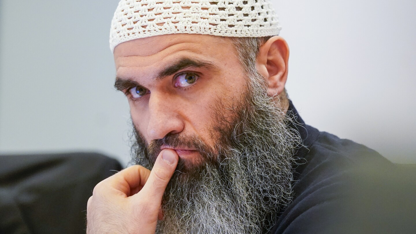 Le procès d'un homme accusé d'une fusillade meurtrière lors d'un festival LGBTQ+ à Oslo s'ouvre en Norvège. 4 Le procès d'un homme accusé d'une fusillade meurtrière lors d'un festival LGBTQ+ à Oslo s'ouvre en Norvège. - 3