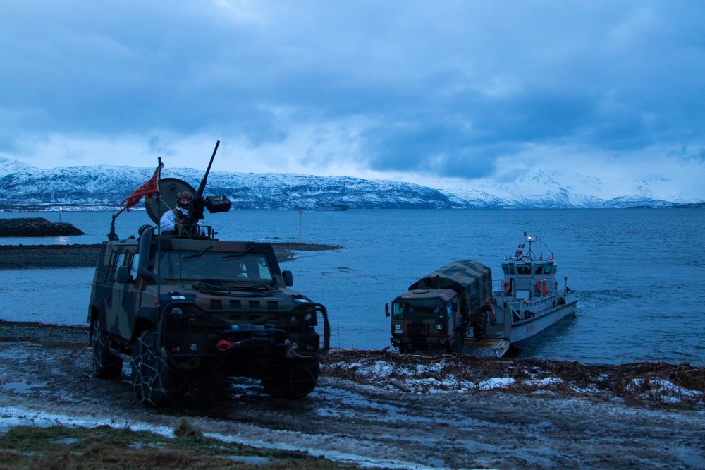 Des soldats de l'Alaska traverseront le pôle Nord en avion et sauteront au-dessus du nord de la Norvège 10 Des soldats de l'Alaska traverseront le pôle Nord en avion et sauteront au-dessus du nord de la Norvège - 9