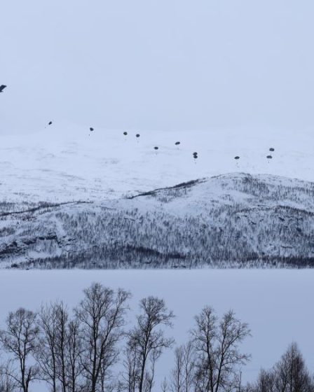 Les parachutistes américains de l'Arctique s'entraînent au déploiement rapide dans le nord de la Norvège 8 Les parachutistes américains de l'Arctique s'entraînent au déploiement rapide dans le nord de la Norvège - 7