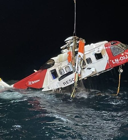 Récupération de l'épave du S-92 qui s'est écrasé en Norvège 2 Récupération de l'épave du S-92 qui s'est écrasé en Norvège - 1