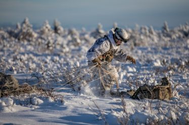 Des soldats de l'Alaska traverseront le pôle Nord en avion et sauteront au-dessus du nord de la Norvège - 20
