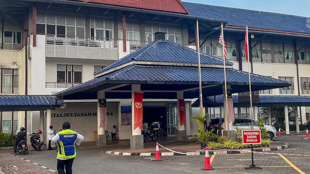 Le roi Harald de Norvège, le plus ancien monarque d'Europe, est hospitalisé en Malaisie après être tombé malade pendant ses vacances 4 Le roi Harald de Norvège, le plus ancien monarque d'Europe, est hospitalisé en Malaisie après être tombé malade pendant ses vacances - 3