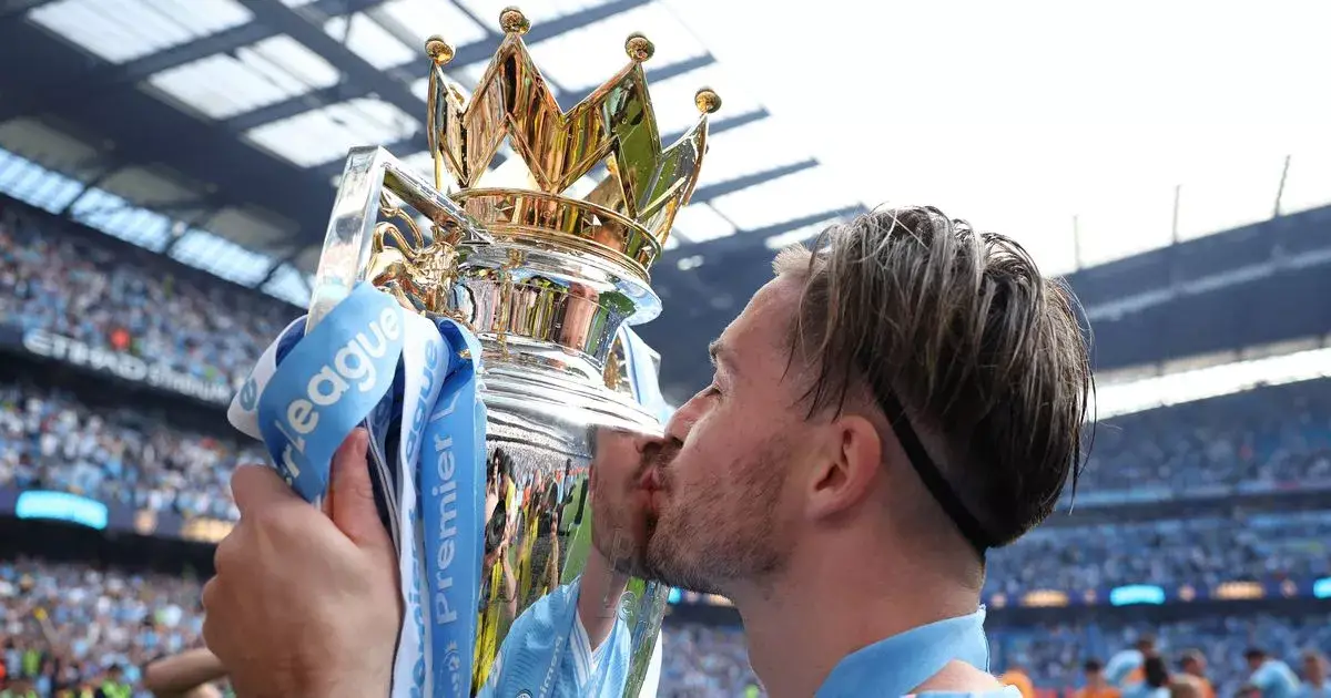 Grealish dansant, Alf Inge repéré - Lors des célébrations bruyantes du titre de Premier League à Man City 6 Grealish dansant, Alf Inge repéré - Lors des célébrations bruyantes du titre de Premier League à Man City - 5