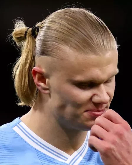 Erling Haaland "Chiens de guerre" endure un vol de 7 heures sans sommeil tandis que les fans de Man City soulignent le problème 5 Erling Haaland "Chiens de guerre" endure un vol de 7 heures sans sommeil tandis que les fans de Man City soulignent le problème - 4