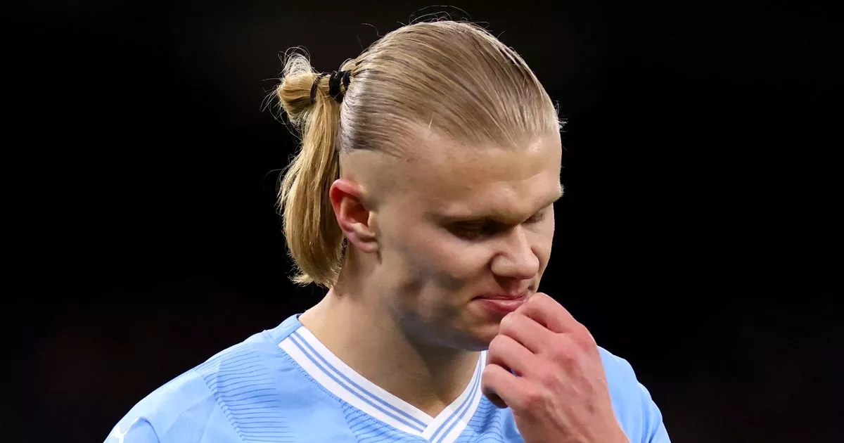 Erling Haaland "Chiens de guerre" endure un vol de 7 heures sans sommeil tandis que les fans de Man City soulignent le problème 8 Erling Haaland "Chiens de guerre" endure un vol de 7 heures sans sommeil tandis que les fans de Man City soulignent le problème - 7
