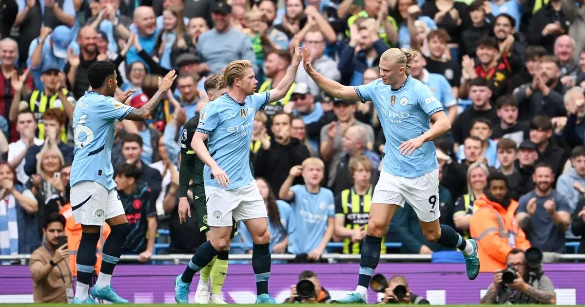 Kevin De Bruyne ignore Erling Haaland et résume la victoire de Manchester City après son retour contre Brentford - Simon Bajkowski 4 Kevin De Bruyne ignore Erling Haaland et résume la victoire de Manchester City après son retour contre Brentford - Simon Bajkowski - 3