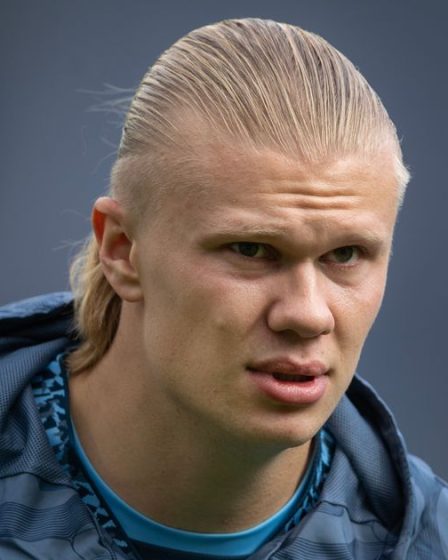 Le salaire étonnant d'Erling Haaland pour 2024 révélé alors que la star de Man City domine la Premier League 2 Le salaire étonnant d'Erling Haaland pour 2024 révélé alors que la star de Man City domine la Premier League - 1