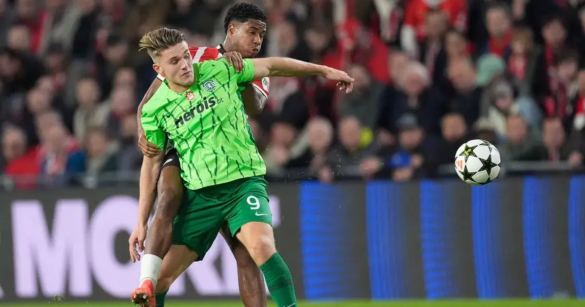 Manchester United a émis un avertissement de transfert à Viktor Gyokeres pendant qu'Erling Haaland le soulignait - Isaac Seelochan 4 Manchester United a émis un avertissement de transfert à Viktor Gyokeres pendant qu'Erling Haaland le soulignait - Isaac Seelochan - 3