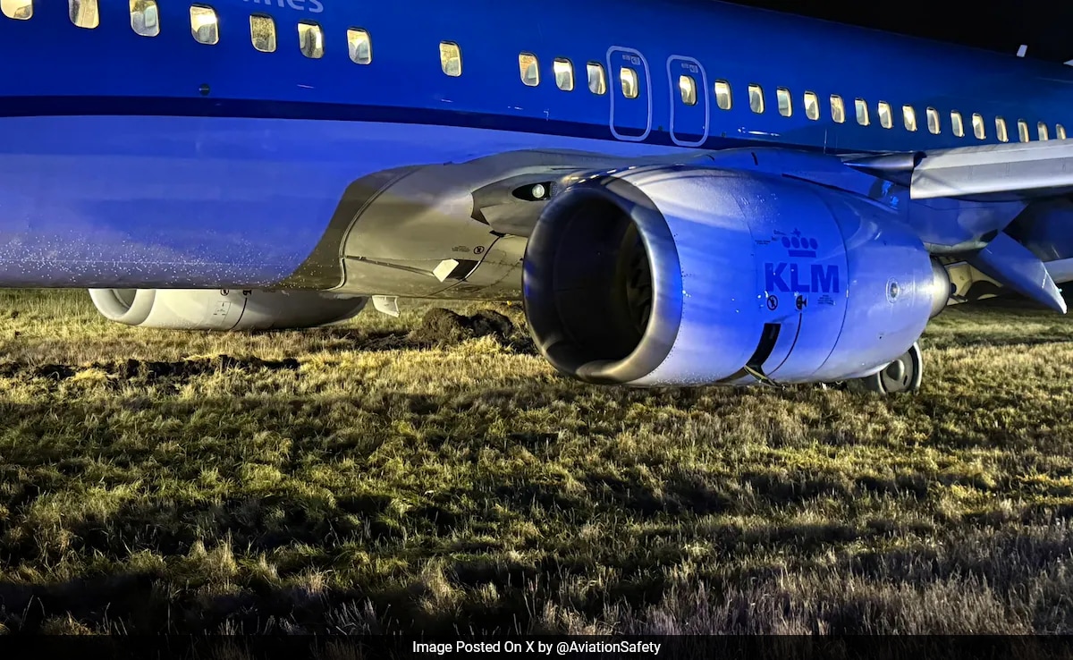 Un avion néerlandais dérape hors de la piste après un atterrissage d'urgence en Norvège 4 Un avion néerlandais dérape hors de la piste après un atterrissage d'urgence en Norvège - 3