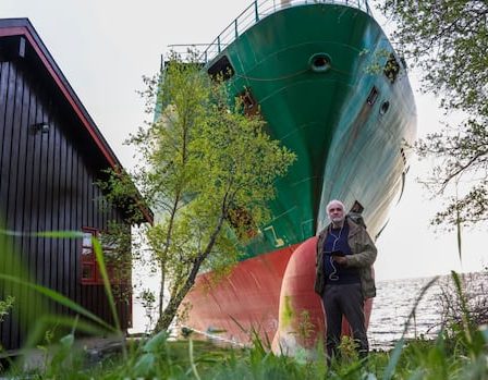 Un cargo s'est échoué et a failli s'écraser contre une porte de Norvège 2 Un cargo s'est échoué et a failli s'écraser contre une porte de Norvège - 1