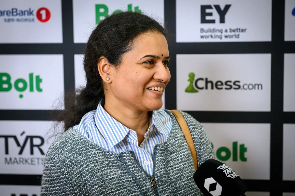 Norvège échecs femmes : Humpy bat Khadem pour reprendre la tête du classement 24 Norvège échecs femmes : Humpy bat Khadem pour reprendre la tête du classement - 23