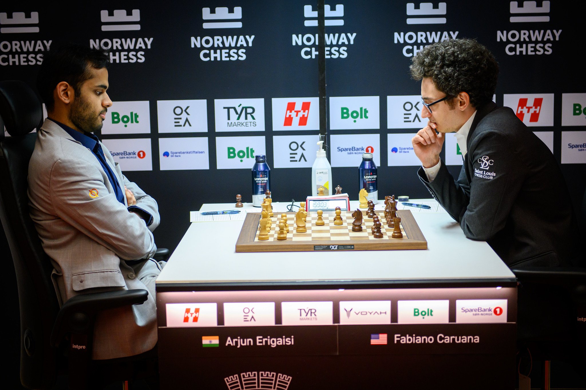 Échecs norvégiens : Arjun et Nakamura gagnent en classique, Caruana reste en tête 28 Arjun Erigaisi, Fabiano Caruana