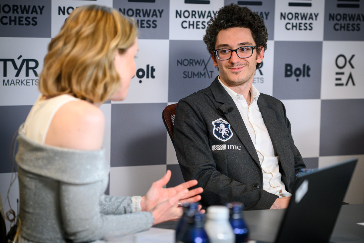 Magnus Carlsen arrache un match nul lors de la dernière ronde et remporte son septième titre de champion de Norvège d'échecs. 27 Fabiano Caruana