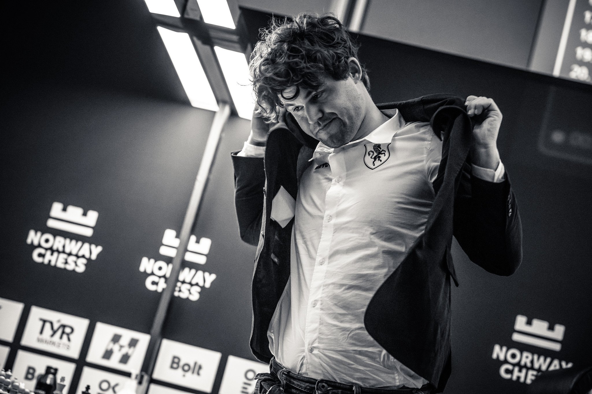 Échecs norvégiens : Arjun et Nakamura gagnent en classique, Caruana reste en tête 25 Magnus Carlsen