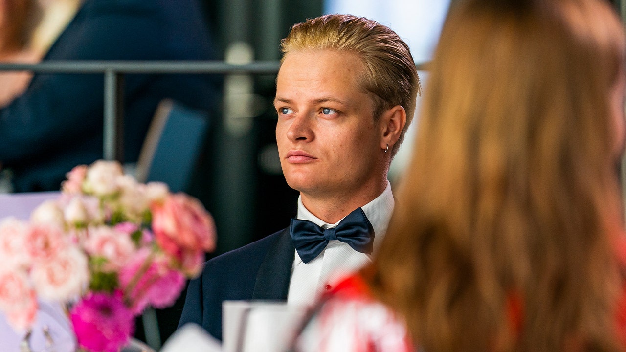 Marius Borg Høiby, beau-fils d'un roi norvégien, accusé de viols multiples 8 Marius Borg Høiby, beau-fils d'un roi norvégien, accusé de viols multiples - 7