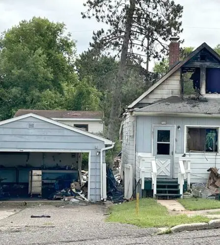 Les efforts se poursuivent pour soutenir la famille norvégienne après l'incendie de sa maison Vendredi | Actualités, Sports, Emplois 29 Les efforts se poursuivent pour soutenir la famille norvégienne après l'incendie de sa maison Vendredi | Actualités, Sports, Emplois - 28
