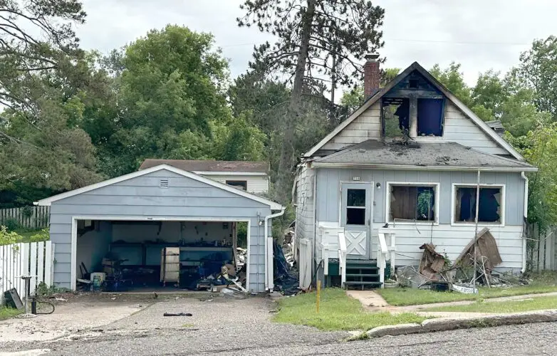 Les efforts se poursuivent pour soutenir la famille norvégienne après l'incendie de sa maison Vendredi | Actualités, Sports, Emplois 4 Les efforts se poursuivent pour soutenir la famille norvégienne après l'incendie de sa maison Vendredi | Actualités, Sports, Emplois - 3