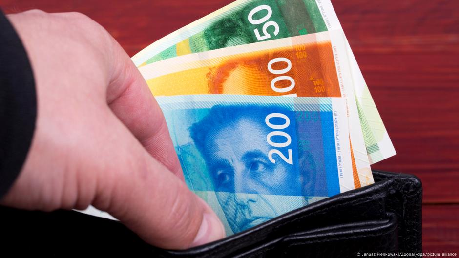 La pression financière fera-t-elle évoluer la position d'Israël sur la guerre de Gaza ? - DW - 08/18/2025 4 La pression financière fera-t-elle évoluer la position d'Israël sur la guerre de Gaza ? - DW - 08/18/2025 - 3