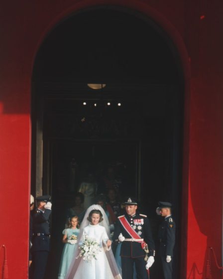 Alors que le roi Harald et la reine Sonja de Norvège célèbrent leur anniversaire, Tatler revient sur l'histoire d'amour révolutionnaire qui a failli faire tomber la monarchie. 5 Alors que le roi Harald et la reine Sonja de Norvège célèbrent leur anniversaire, Tatler revient sur l'histoire d'amour révolutionnaire qui a failli faire tomber la monarchie. - 4