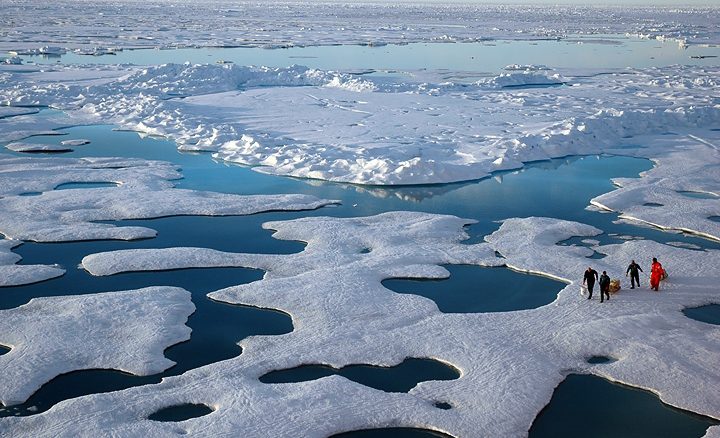 Un amiral américain reçoit une médaille de service de la Norvège pour la défense de l'Arctique - L'équipe présidentielle de prière 4 Un amiral américain reçoit une médaille de service de la Norvège pour la défense de l'Arctique - L'équipe présidentielle de prière - 3