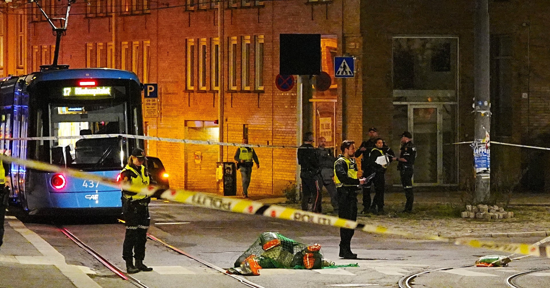 La police norvégienne enquête sur une explosion dans le centre d'Oslo 4 La police norvégienne enquête sur une explosion dans le centre d'Oslo - 3