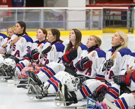 JOURNÉE DE JEU - Team USA affronte la Norvège lors du tour préliminaire du championnat du monde de hockey sur glace paralympique féminin 11 JOURNÉE DE JEU - Team USA affronte la Norvège lors du tour préliminaire du championnat du monde de hockey sur glace paralympique féminin - 10
