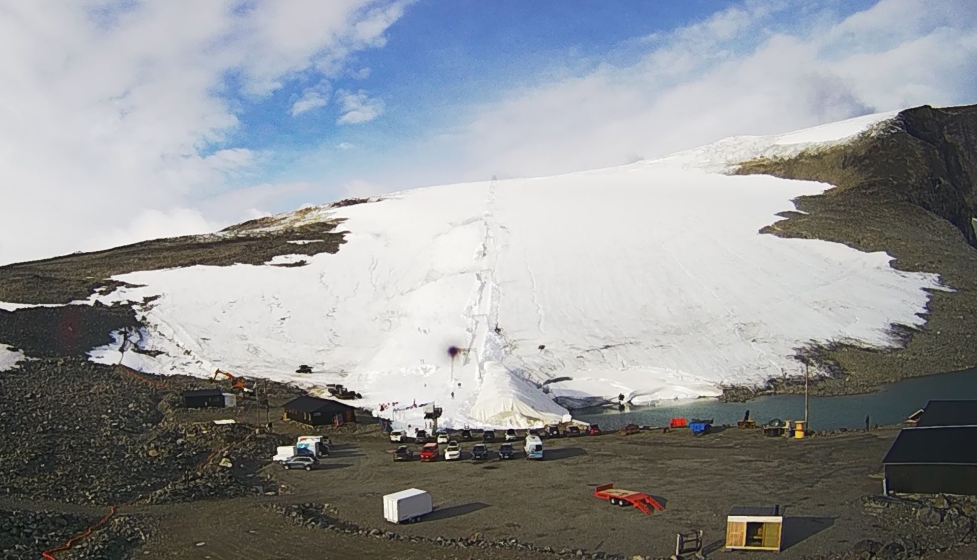 La station de ski estivale de Galdhøpiggen, en Norvège, rouvre ses portes après une brève pause estivale 36 La station de ski estivale de Galdhøpiggen, en Norvège, rouvre ses portes après une brève pause estivale - 35