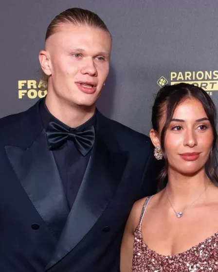 La petite amie footballeuse d'Erling Haaland a un passe-temps « embarrassant » et lui a d'abord envoyé un message. 2 La petite amie footballeuse d'Erling Haaland a un passe-temps « embarrassant » et lui a d'abord envoyé un message. - 1