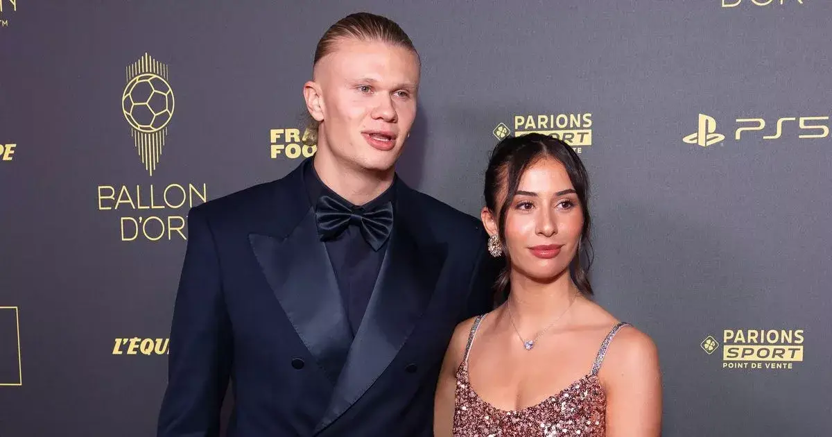 La petite amie footballeuse d'Erling Haaland a un passe-temps « embarrassant » et lui a d'abord envoyé un message. 8 La petite amie footballeuse d'Erling Haaland a un passe-temps « embarrassant » et lui a d'abord envoyé un message. - 7