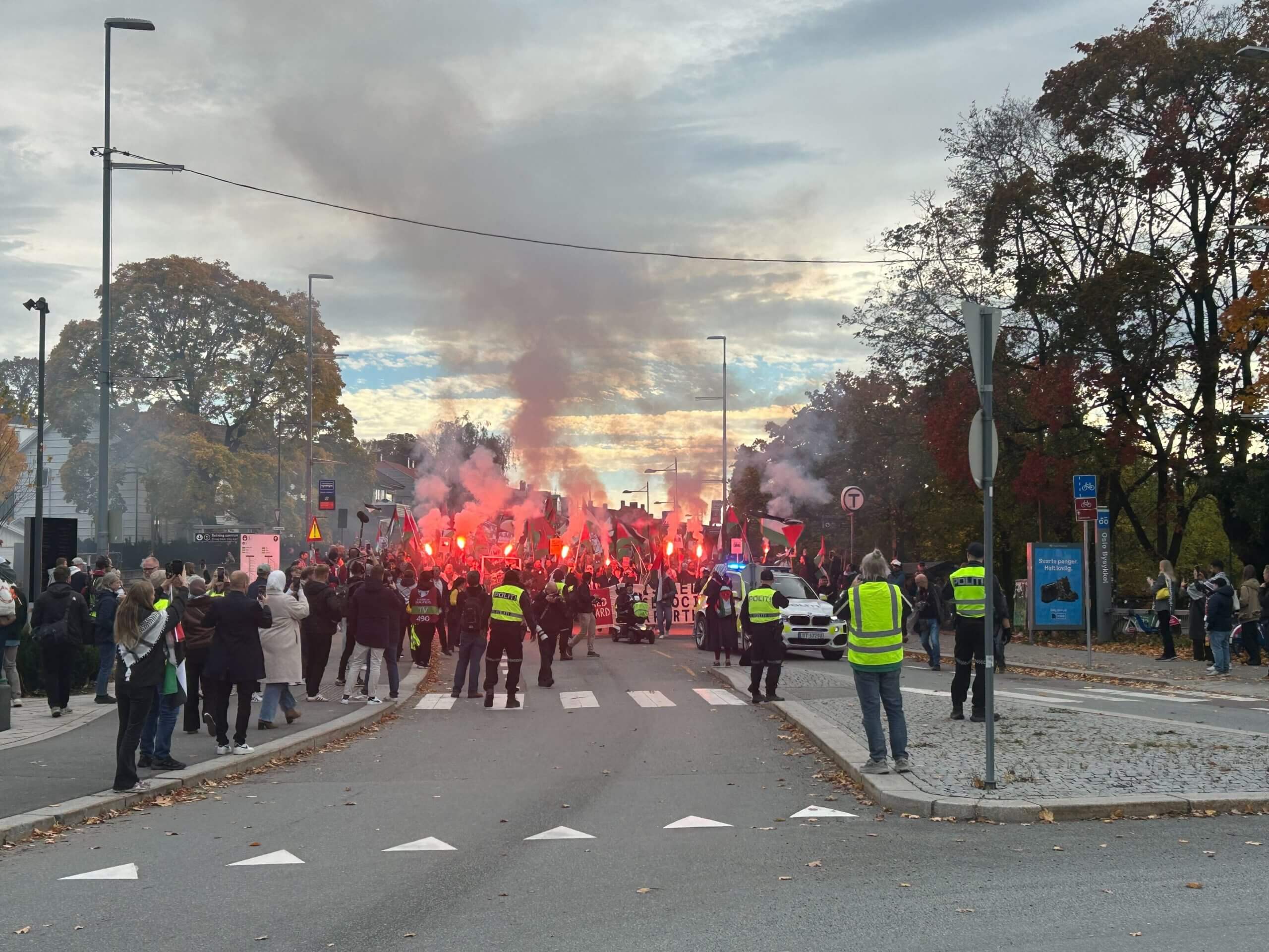 Le match Norvège-Israël était prévu depuis des mois par les autorités, mais la politique s'en est mêlée. 26 Le match Norvège-Israël était prévu depuis des mois par les autorités, mais la politique s'en est mêlée. - 25