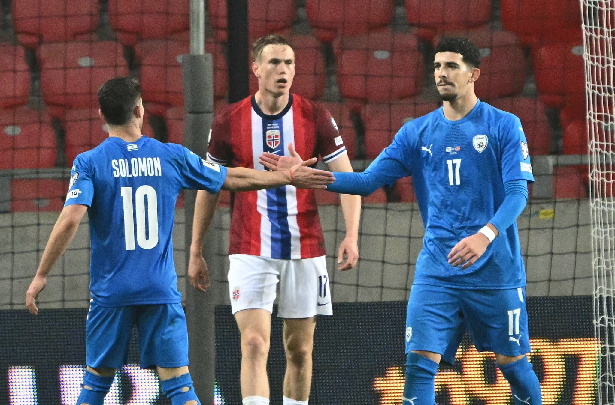 La Norvège accueille Israël dans un match de qualification pour la Coupe du monde de football. 12 La Norvège accueille Israël dans un match de qualification pour la Coupe du monde de football. - 11