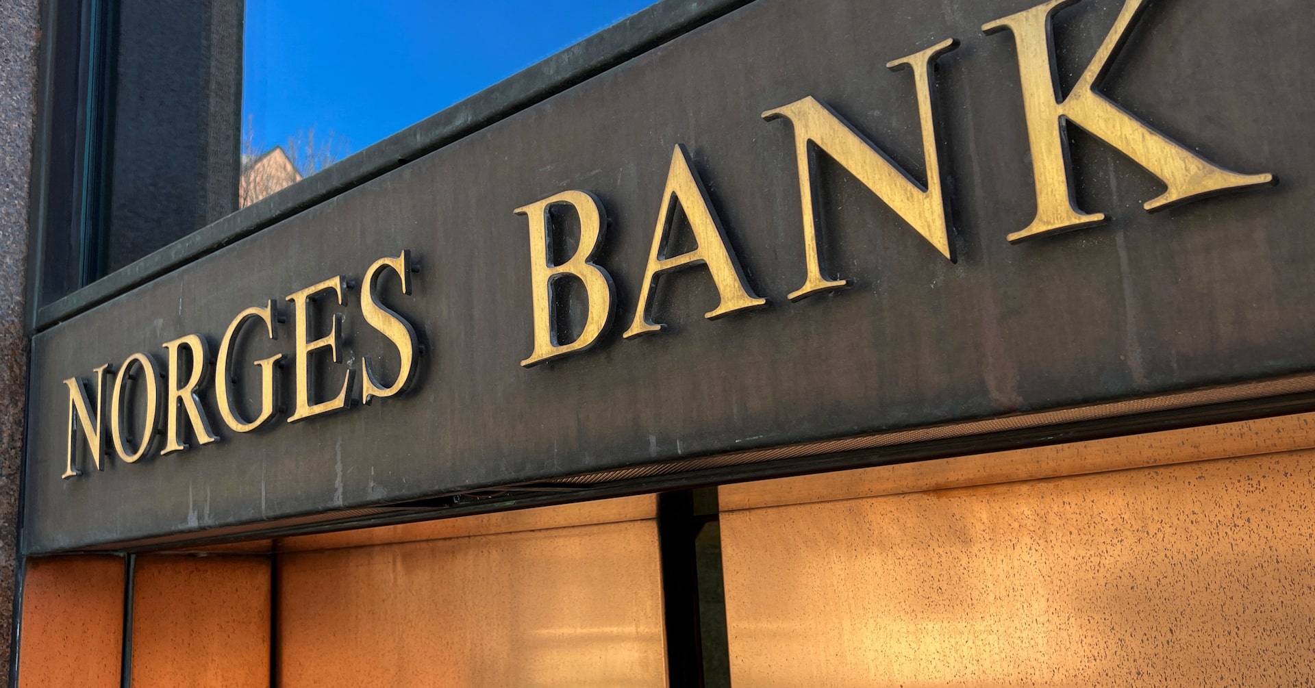 La banque centrale norvégienne abaisse ses taux à la surprise générale et envisage une nouvelle réduction 4 La banque centrale norvégienne abaisse ses taux à la surprise générale et envisage une nouvelle réduction - 3