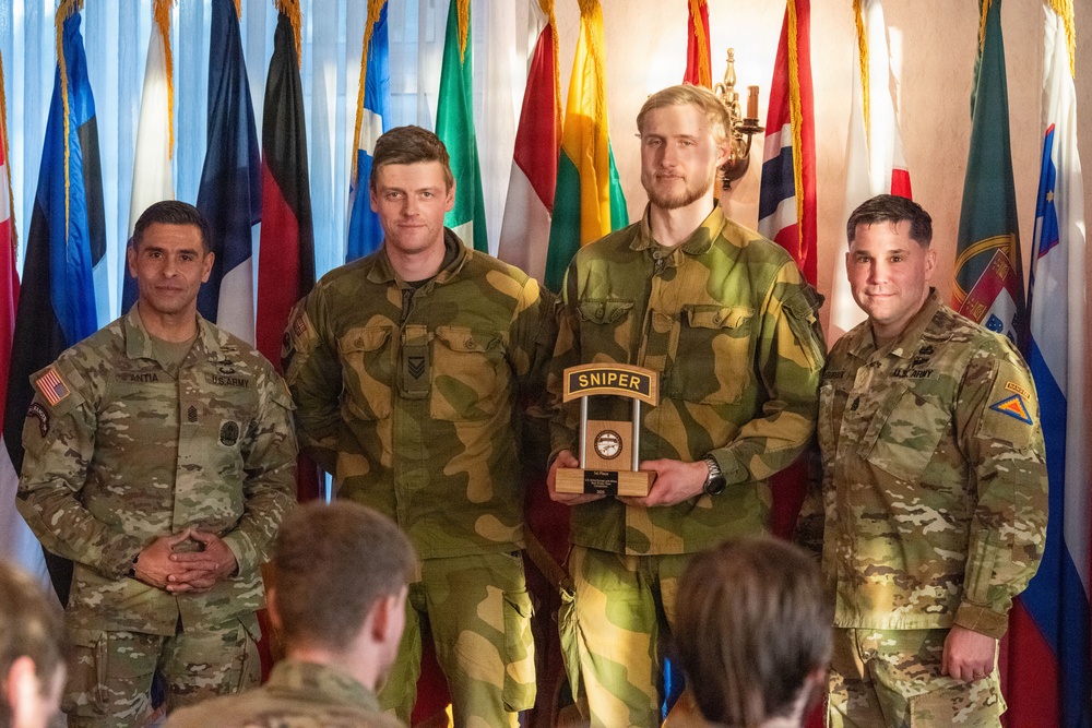 DVIDS - Actualités - La Norvège remporte la première place au concours du meilleur tireur d'élite européen organisé par l'USAREUR-AF 4 DVIDS - Actualités - La Norvège remporte la première place au concours du meilleur tireur d'élite européen organisé par l'USAREUR-AF - 3