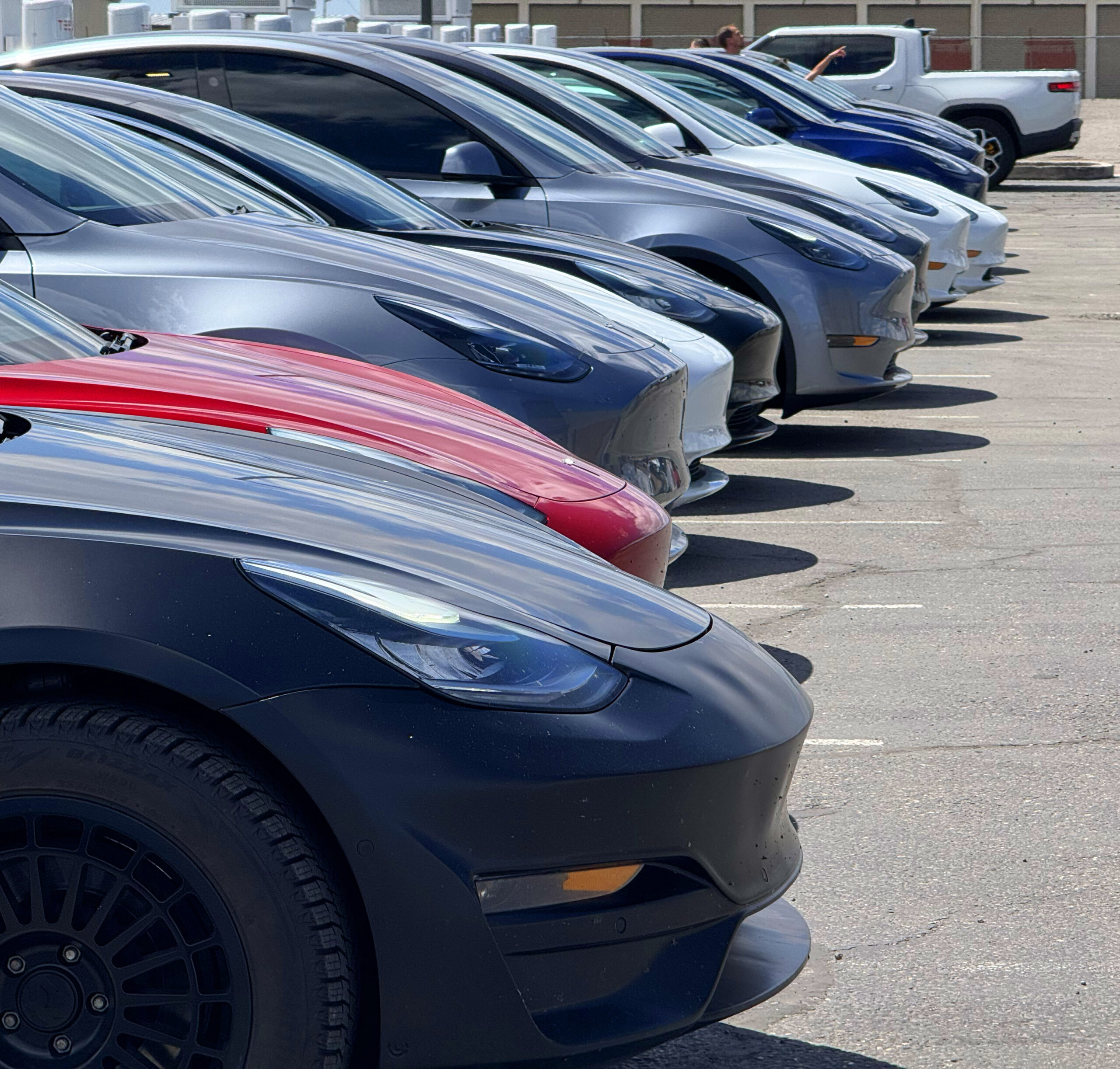 Nous ne sommes ni en Norvège, ni en Chine, ni en Californie, mais les VE (principalement les Teslas) pullulent dans l'Utah. 56 Nous ne sommes ni en Norvège, ni en Chine, ni en Californie, mais les VE (principalement les Teslas) pullulent dans l'Utah. - 55