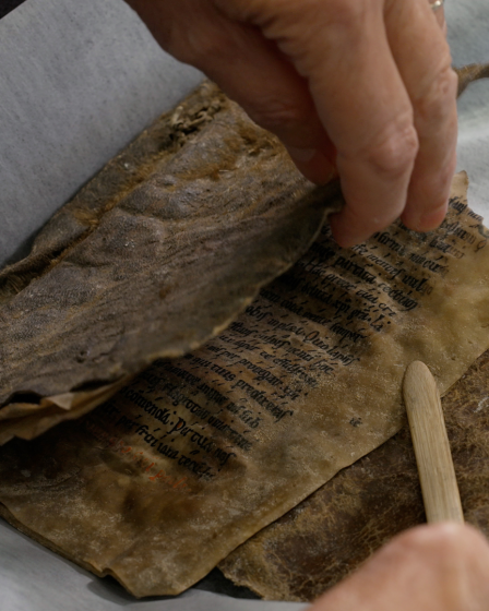 Un recueil de chants chrétiens du XIIIe siècle en peau de phoque pourrait être le plus ancien livre conservé en Norvège 5 Un recueil de chants chrétiens du XIIIe siècle en peau de phoque pourrait être le plus ancien livre conservé en Norvège - 4