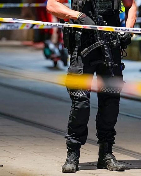 La police norvégienne arrête un suspect dans la fusillade d'un centre commercial, aucun blessé n'est à déplorer 6 La police norvégienne arrête un suspect dans la fusillade d'un centre commercial, aucun blessé n'est à déplorer - 5